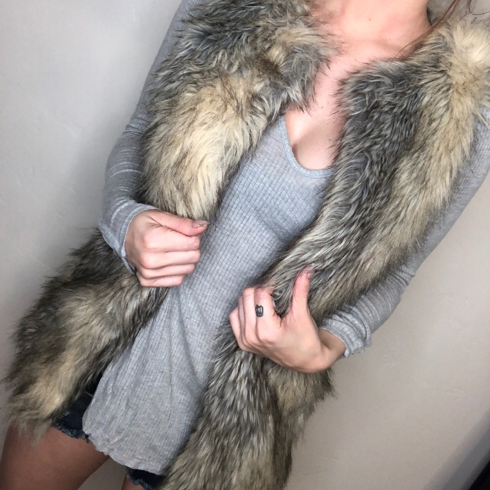 Faux Fur Vest with pockets size XS